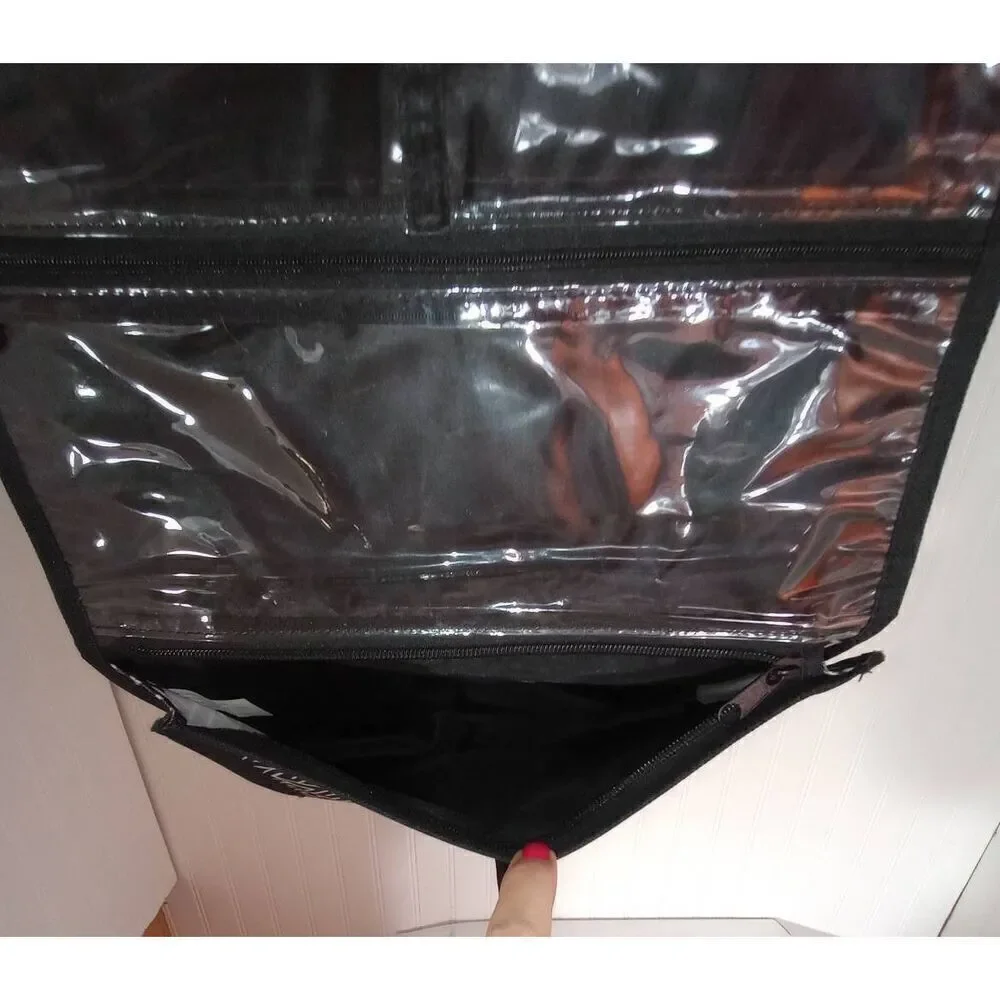 Main Street connection, Trifold cosmetic travel bag with hanging hook